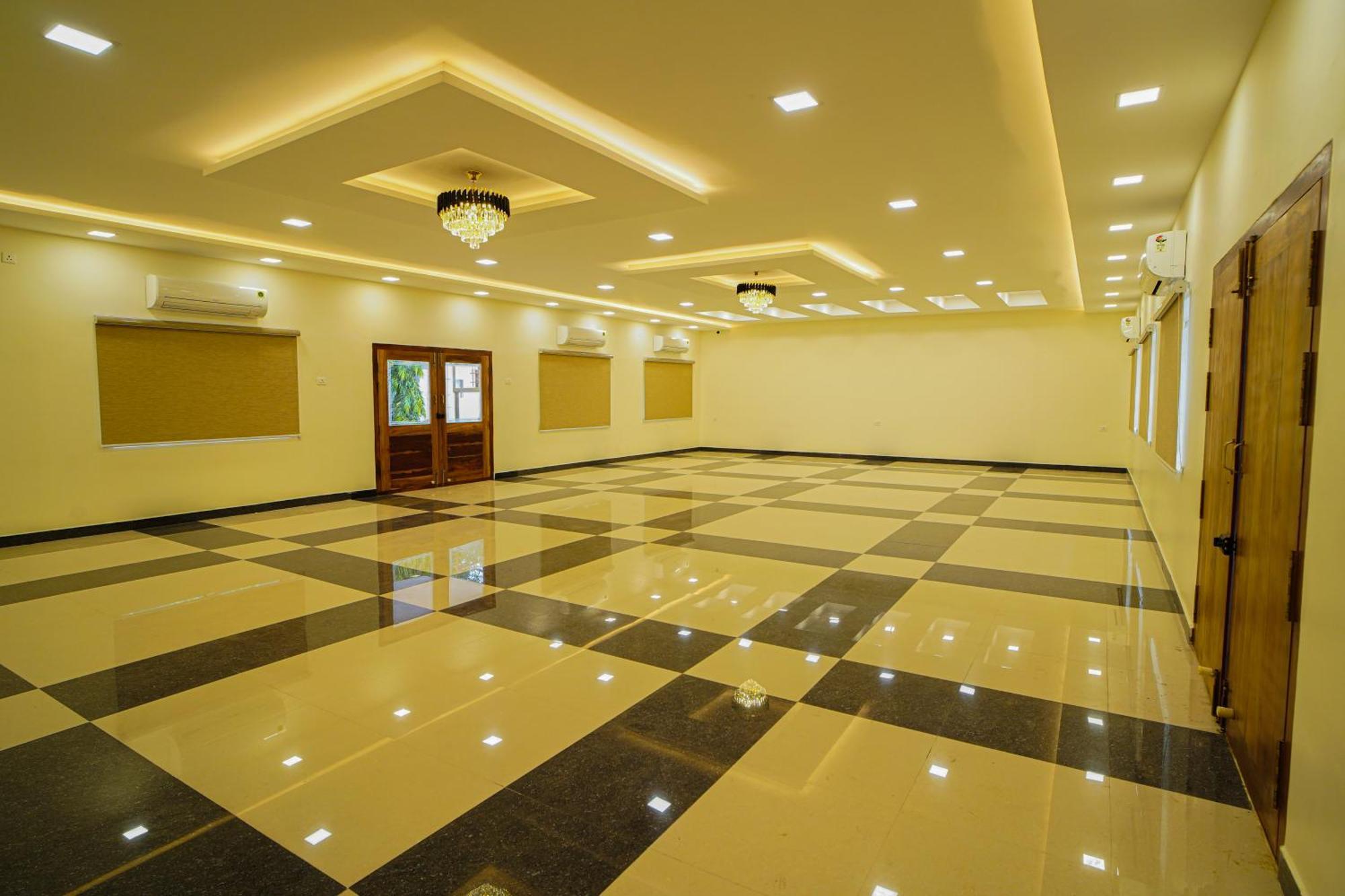 Tpc Camphor Hotel Tiruchirappalli Exterior foto